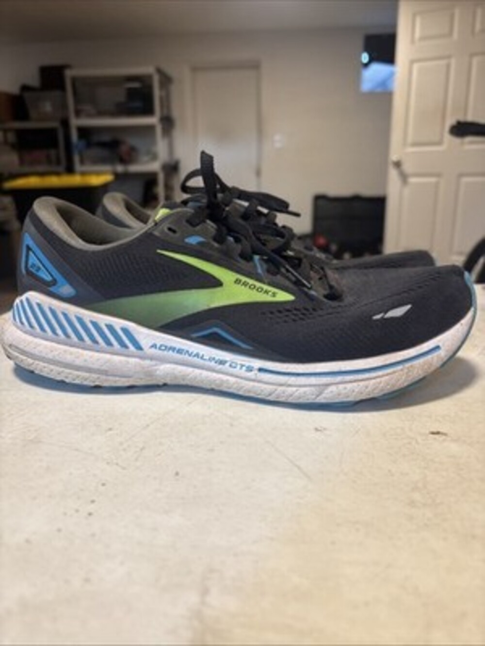 Brooks Adrenaline GTS 23 Men's Size 8.5 D Med Running Shoes Sneakers 1103911D006